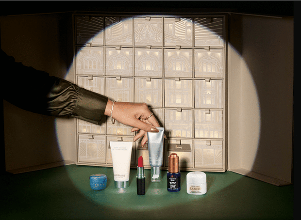 A Moment of Beauty, Unboxed | Unlock Your Unique Holiday Ritual(2025)
